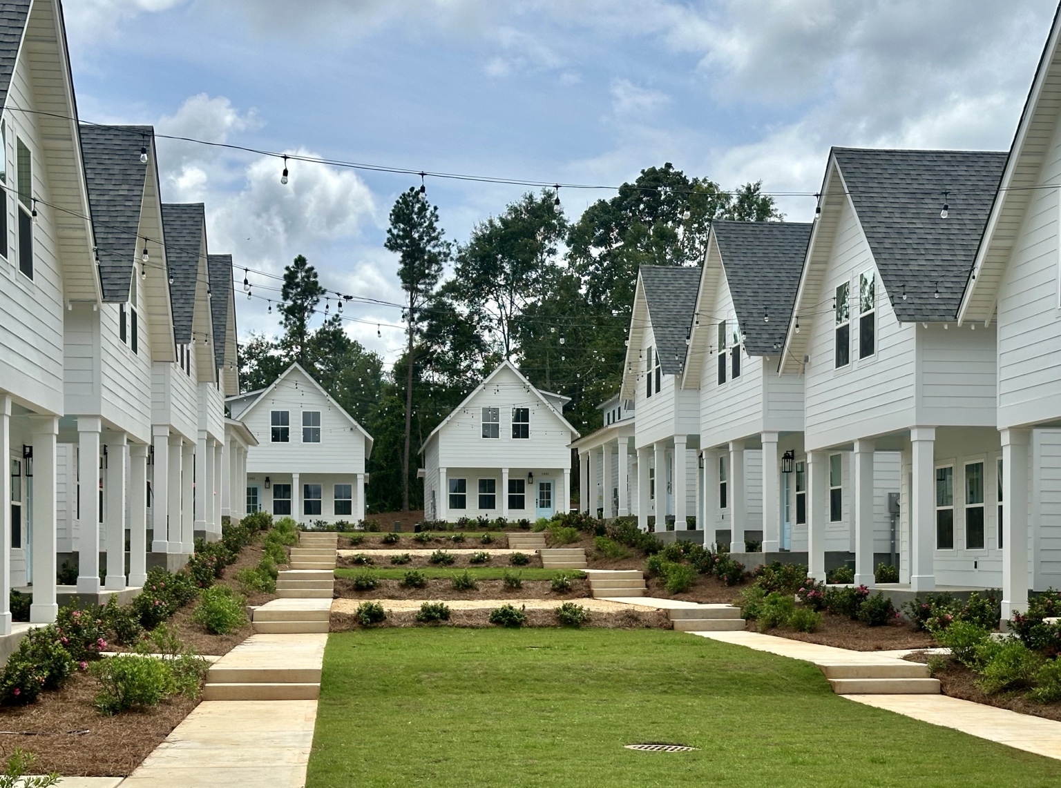 Judd Avenue Cottages