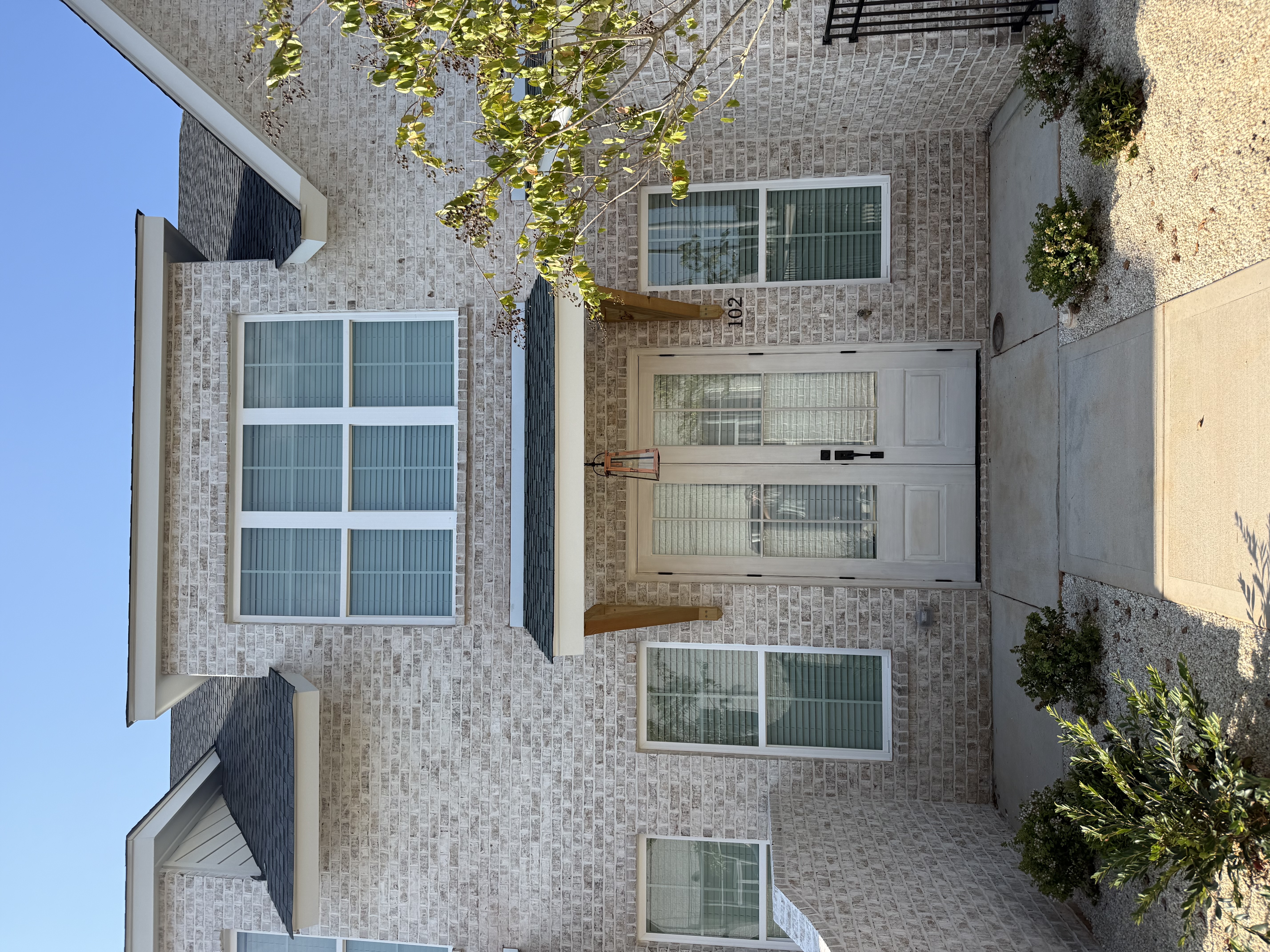 Richland Village 2 Bedroom exterior